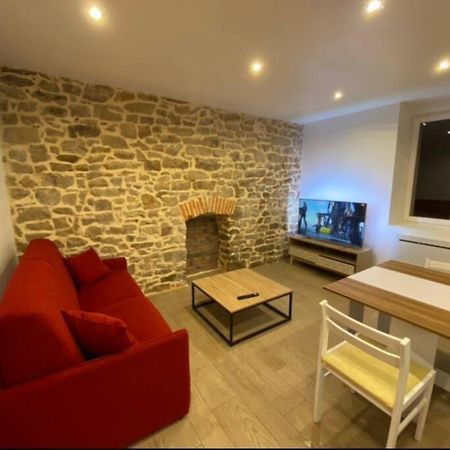 Appartement Avec Terrasse แก็งแปร์ ภายนอก รูปภาพ