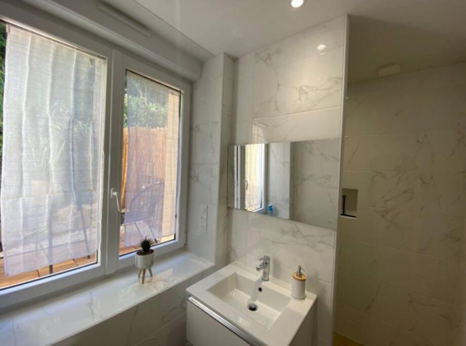 Appartement Avec Terrasse แก็งแปร์ ภายนอก รูปภาพ